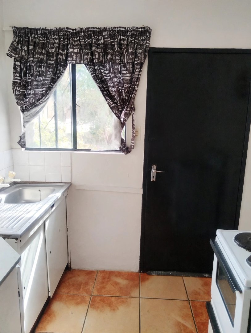 To Let 2 Bedroom Property for Rent in Mabopane North West